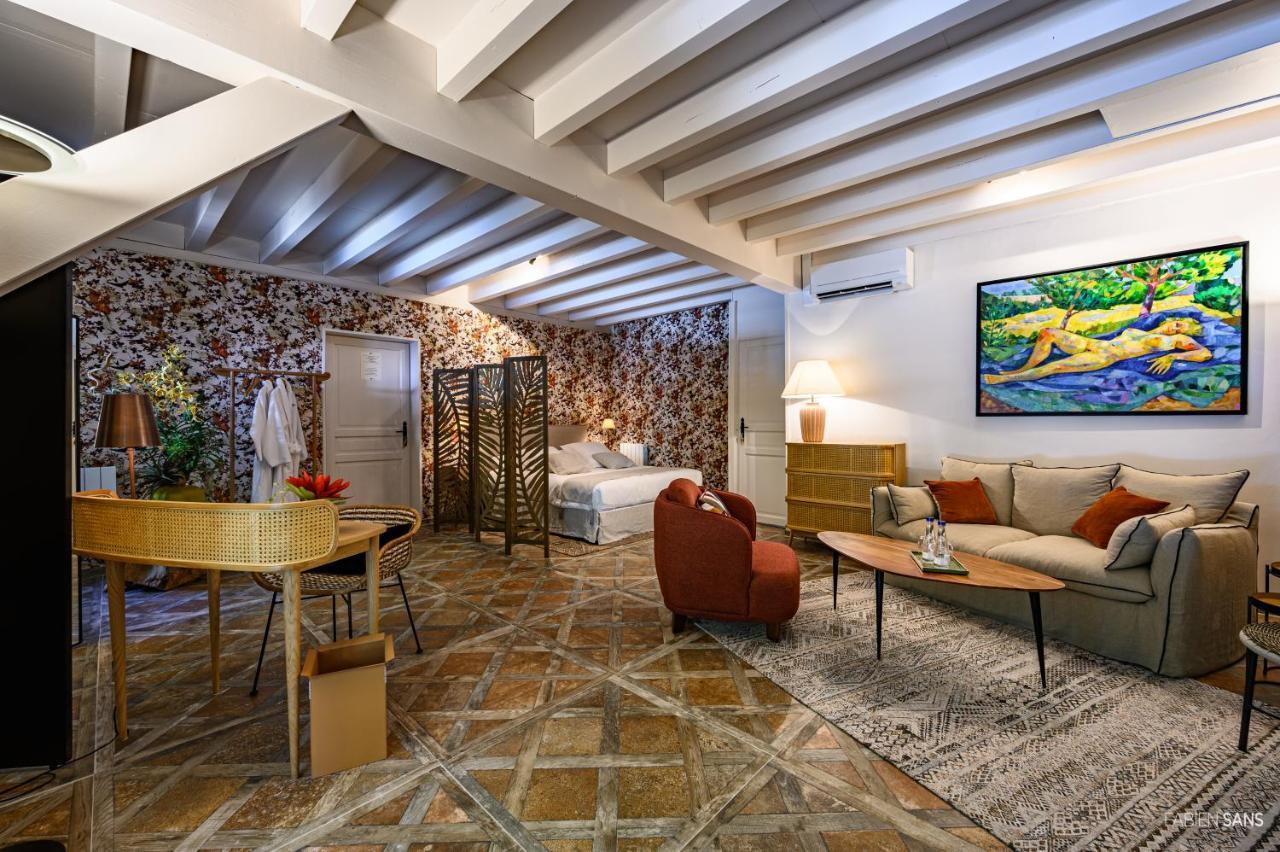 Maison D'Hotes Les Jardins Saint Eloi Le Lonzac Ngoại thất bức ảnh