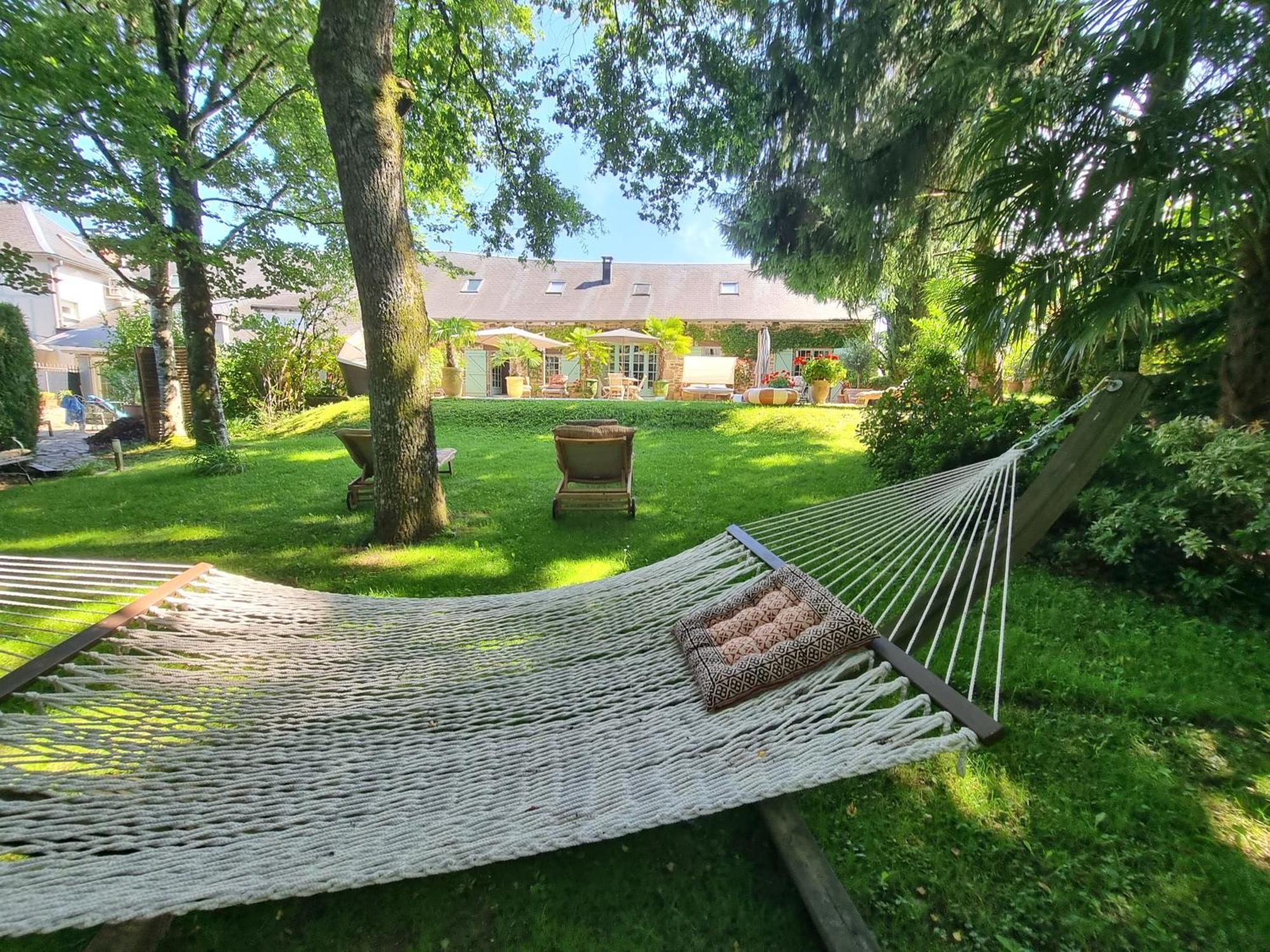 Maison D'Hotes Les Jardins Saint Eloi Le Lonzac Ngoại thất bức ảnh