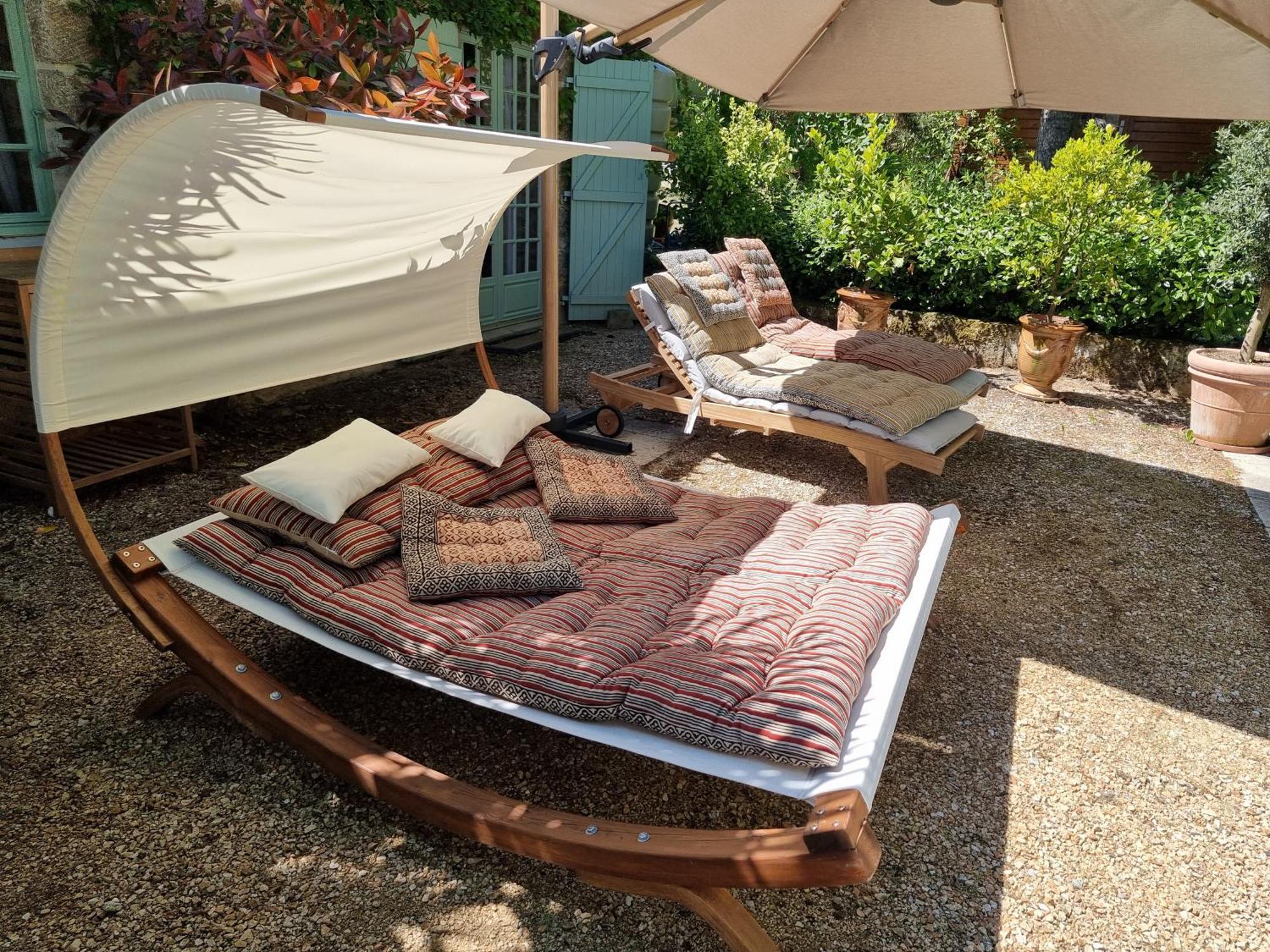 Maison D'Hotes Les Jardins Saint Eloi Le Lonzac Ngoại thất bức ảnh